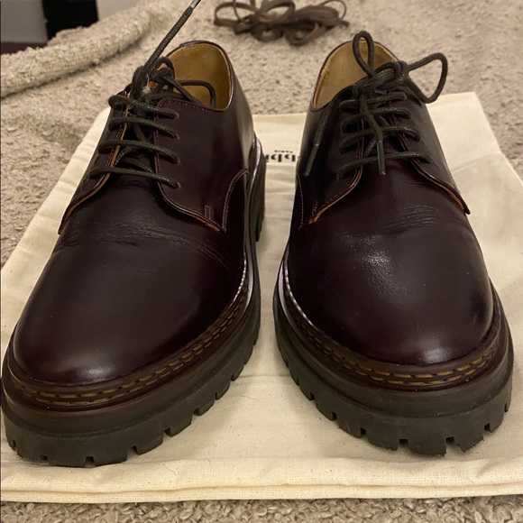 Bobbies Dasha Derby - Picture 5 of 7